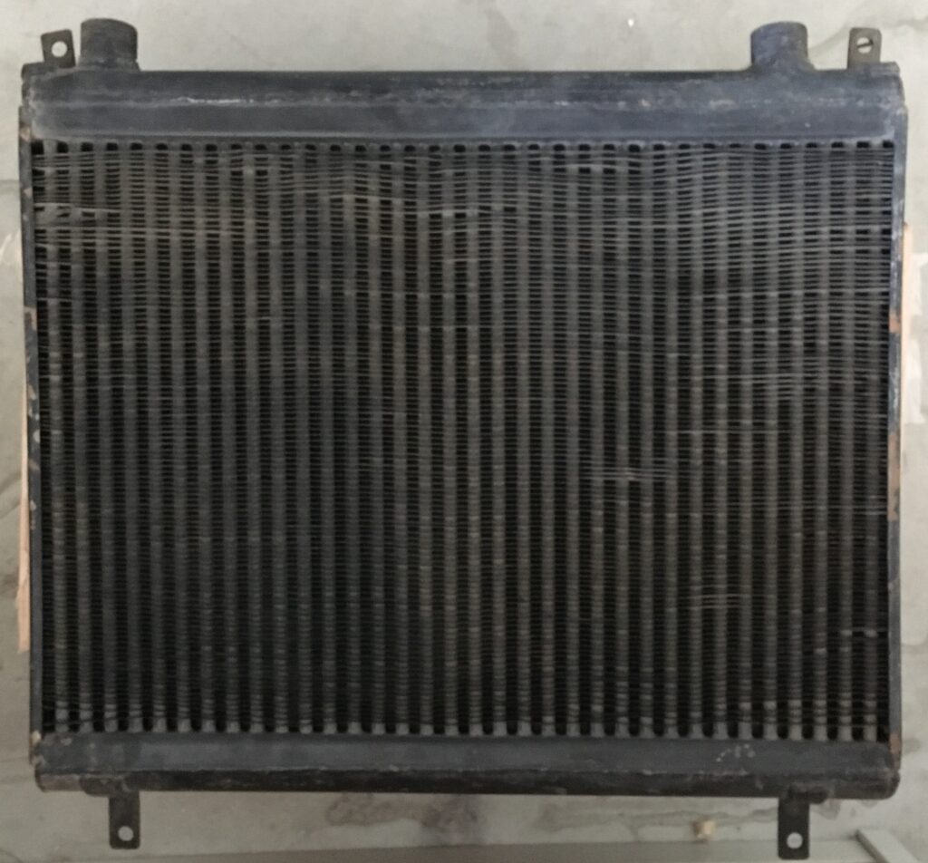 RADIATORE MASSEY FERGUSON MF 450 S COD. 1428429M91